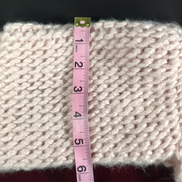 🩸Hand Loomed Child’s Bonnet🩸 - Picture 8 of 8